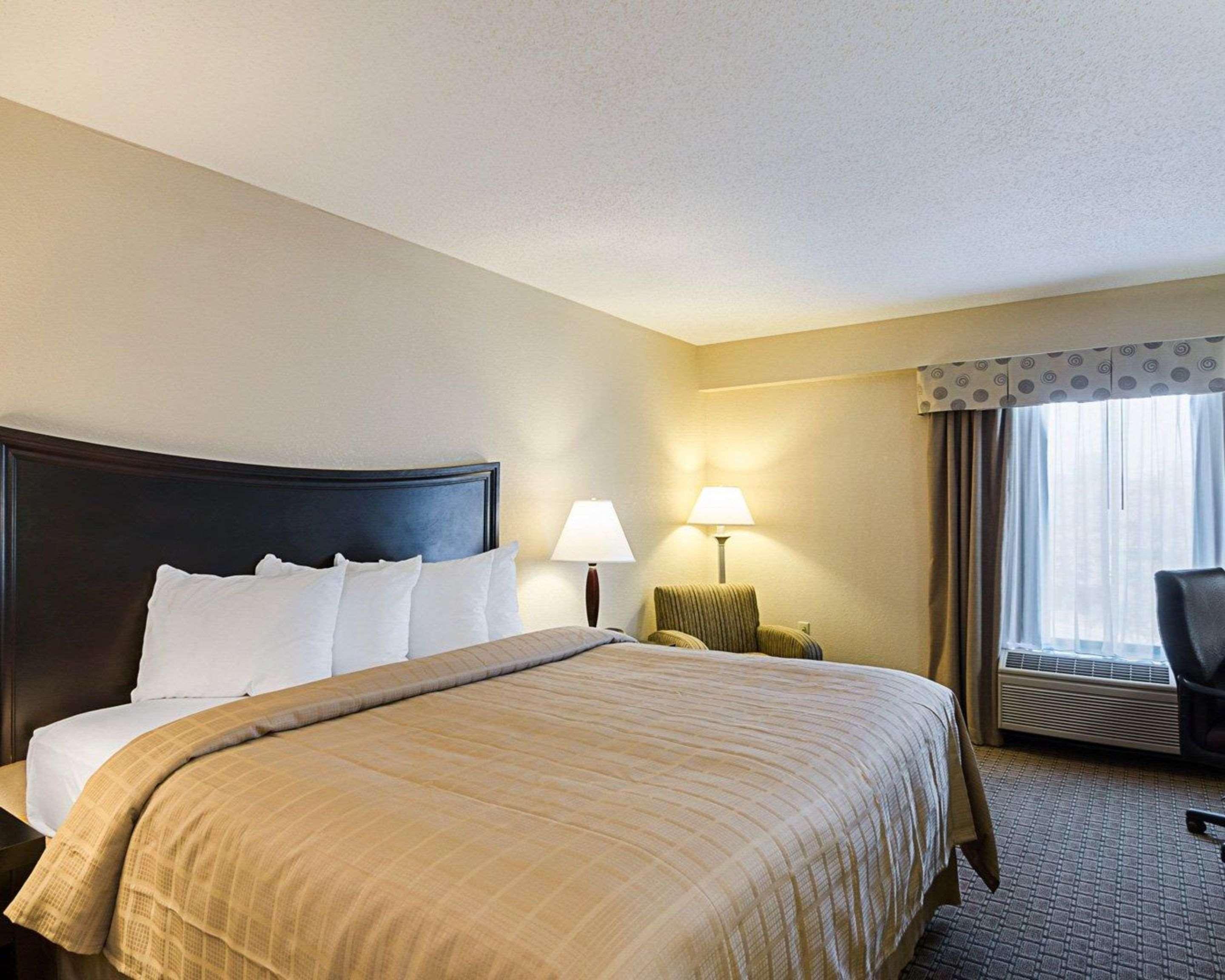 Quality Inn Troutville - Roanoke North Exterior photo