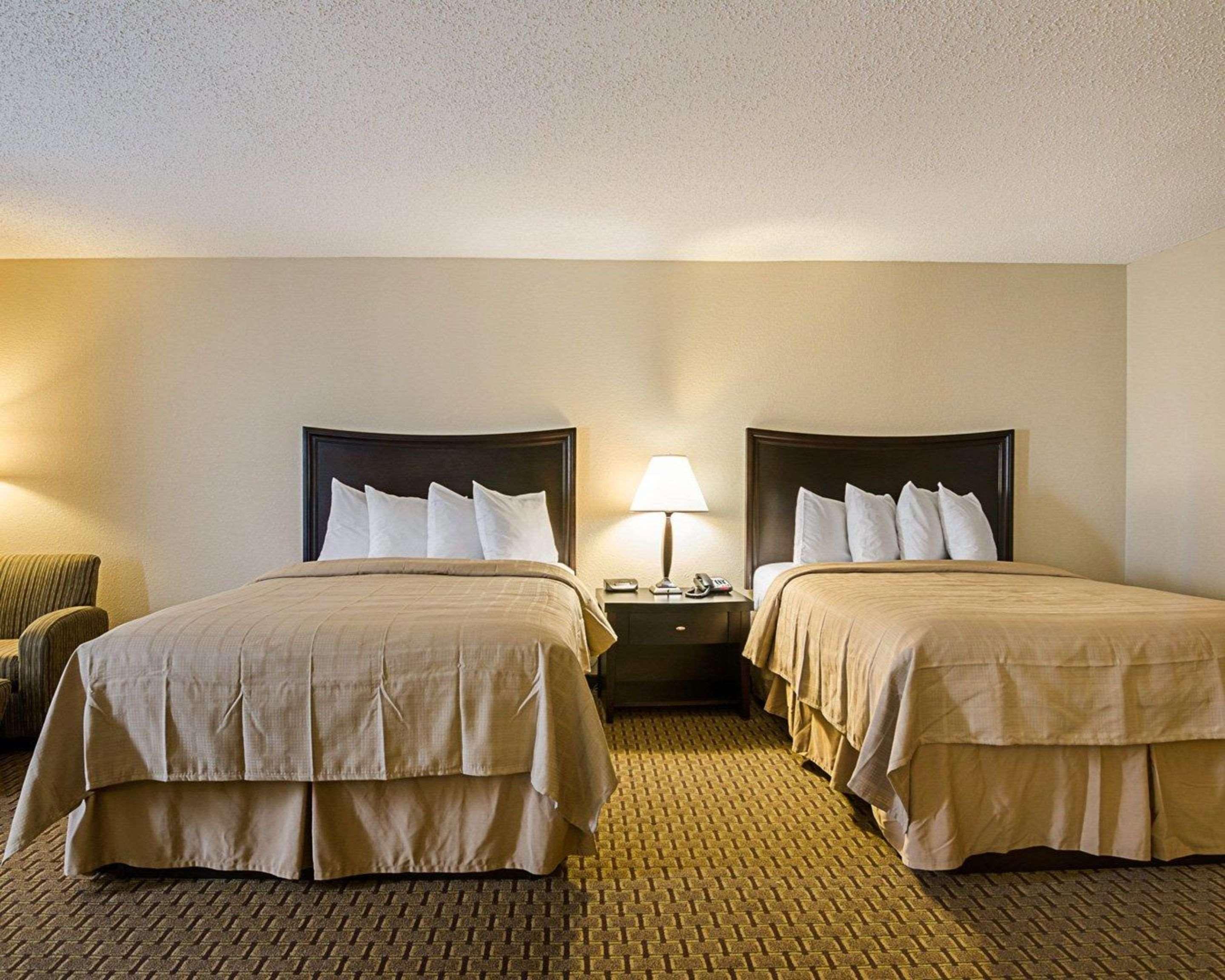 Quality Inn Troutville - Roanoke North Exterior photo