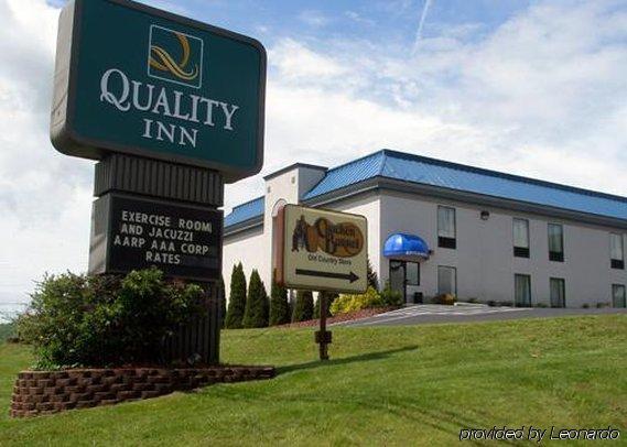 Quality Inn Troutville - Roanoke North Exterior photo